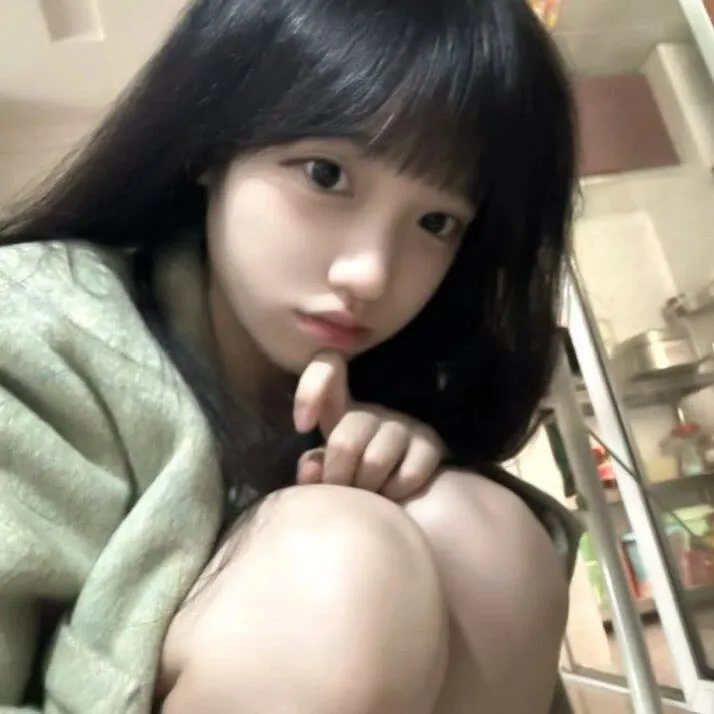 路边野花不要采